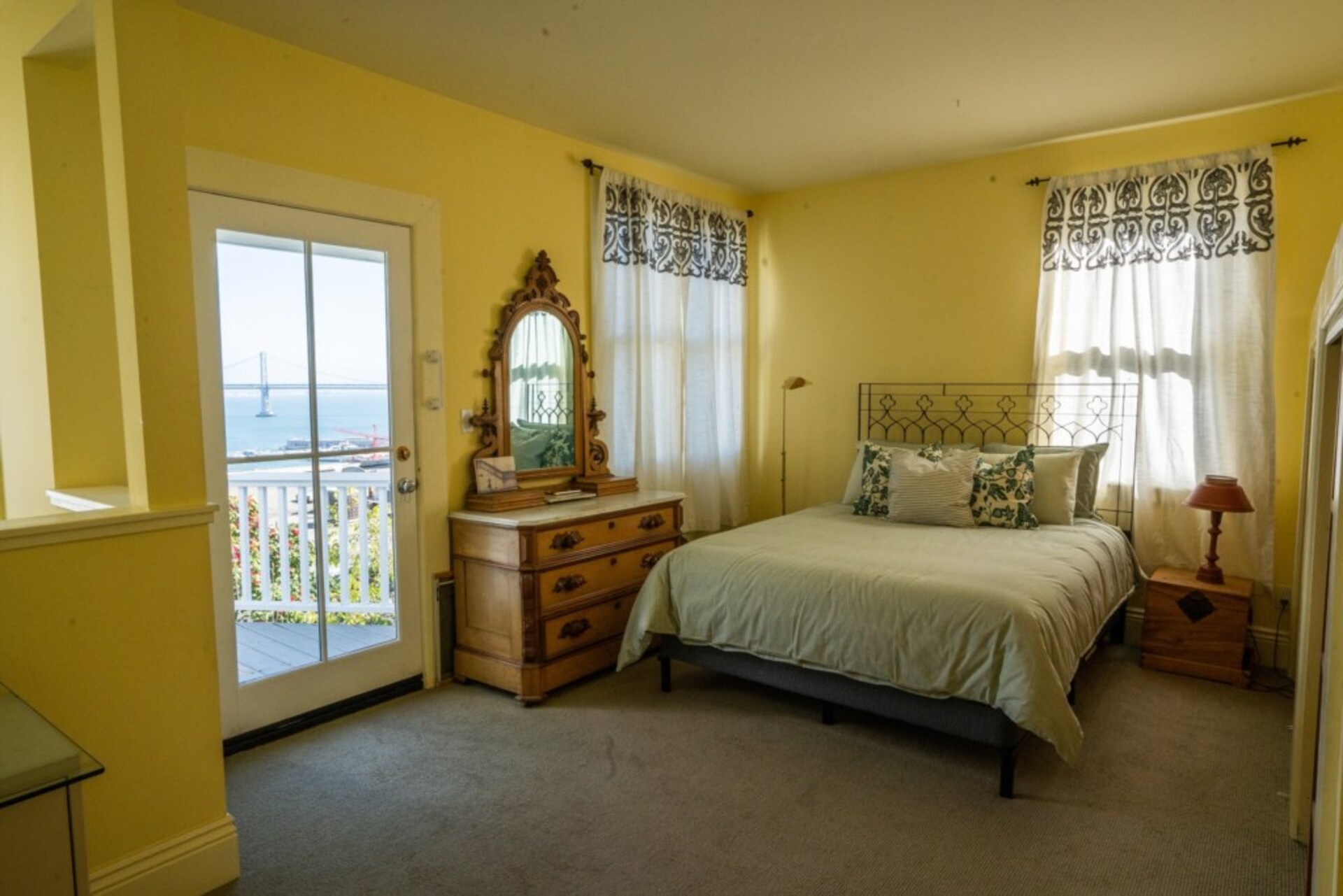 Rent this Luxury House with Superb Views, San Francisco House 1010