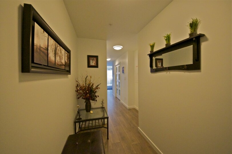 Luxury Apartment near the Waterfront, Vancouver Island Apartment 1007
