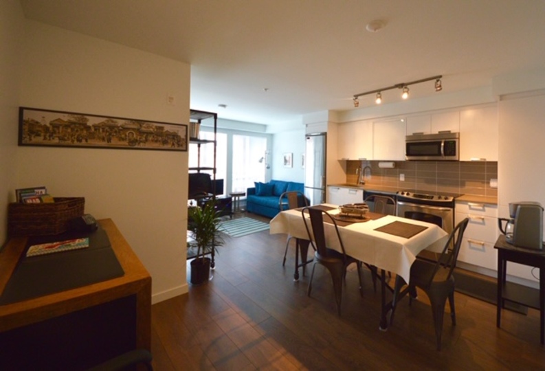 Rent this Luxury Apartment in a Prime Locations, Vancouver Island Apartment 1008
