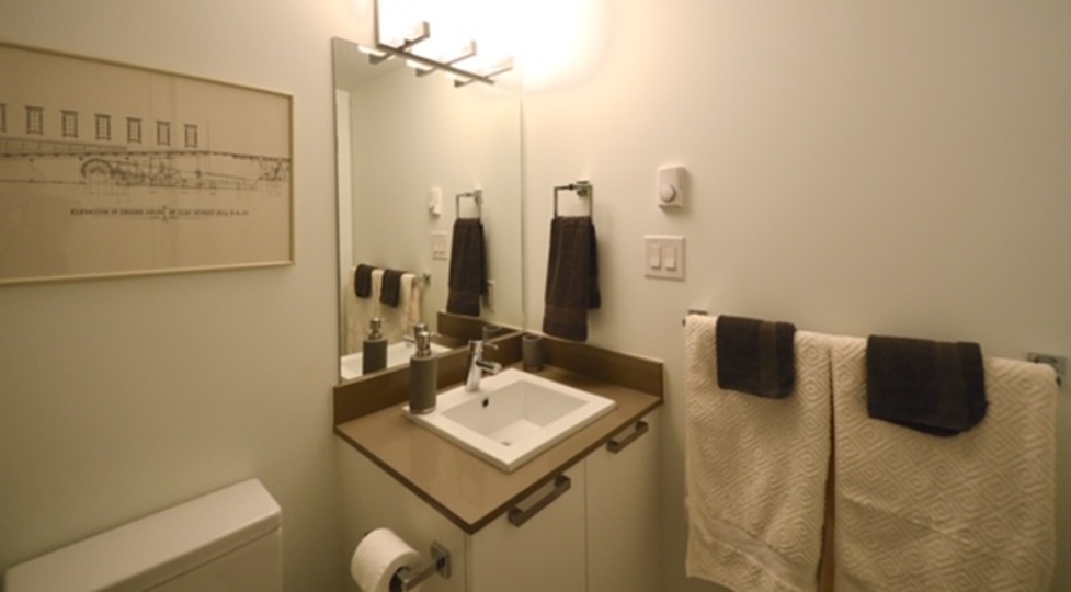 Rent this Luxury Apartment in a Prime Locations, Vancouver Island Apartment 1008