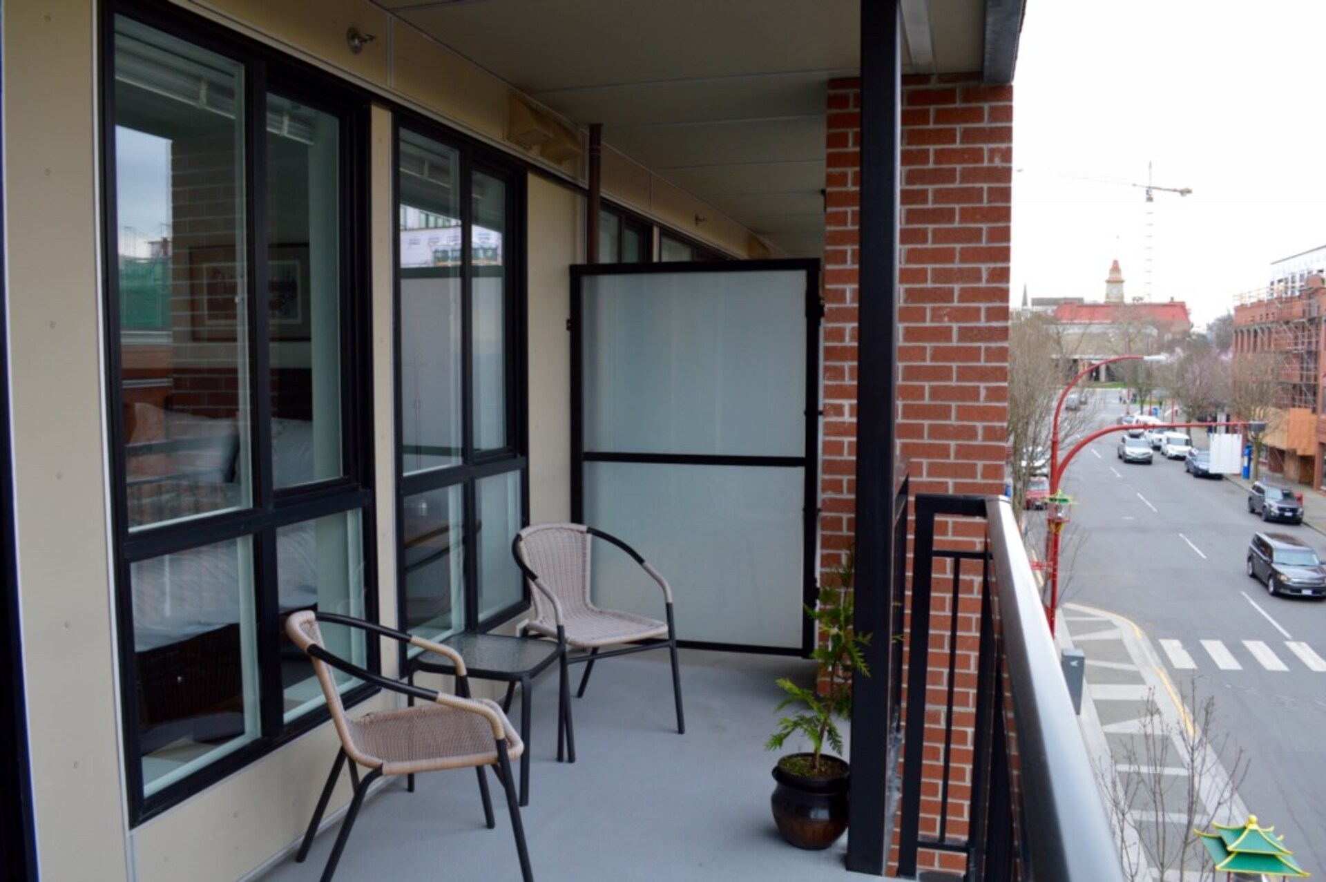 Rent this Luxury Apartment in a Prime Locations, Vancouver Island Apartment 1008
