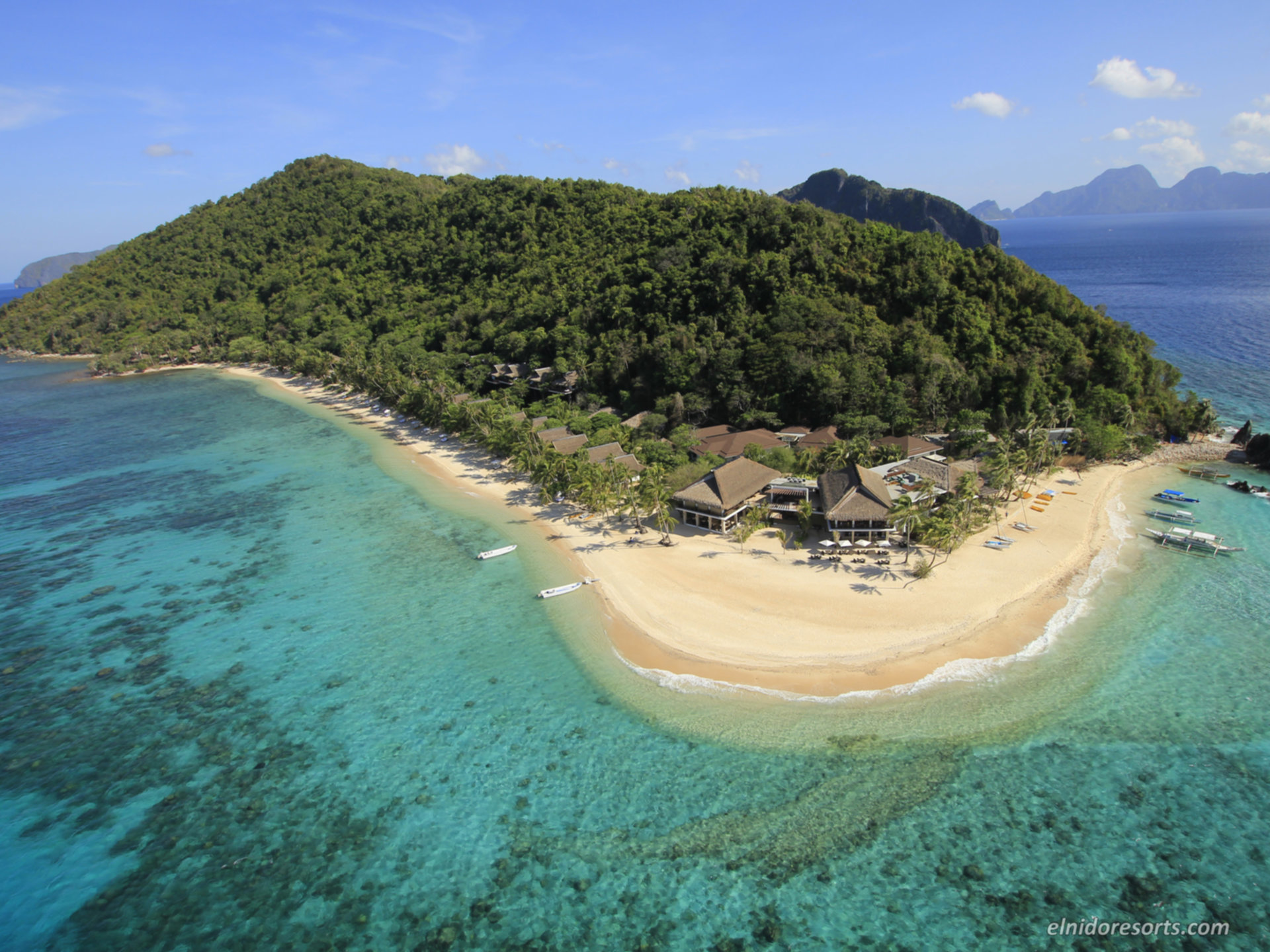 Luxury Beachfront Villa on Pangulasian Island Resort, El Nido Villa 1013