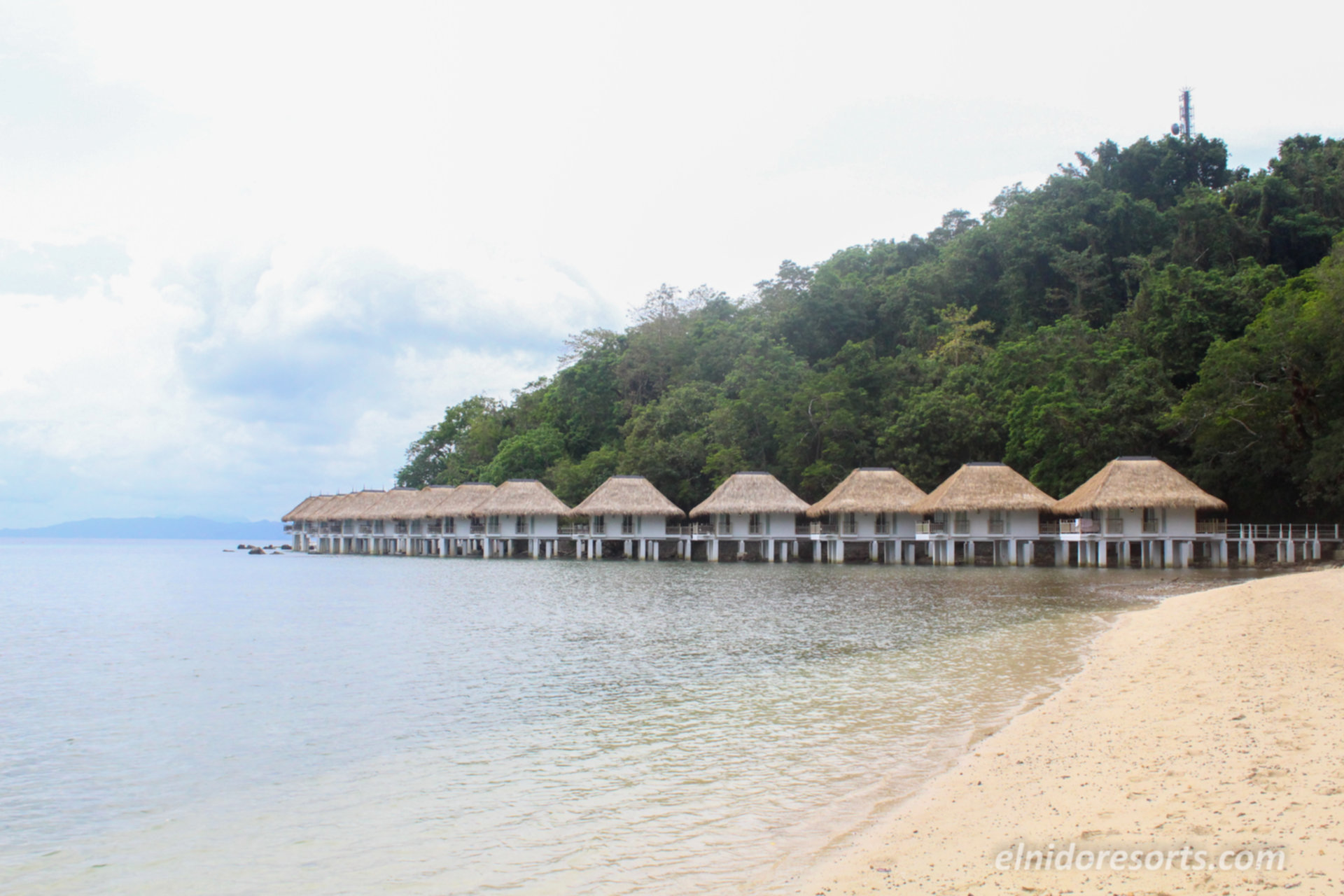 5 Star Exclusive Water Cottage on Apulit Island Resort, El Nido Cottage 1001