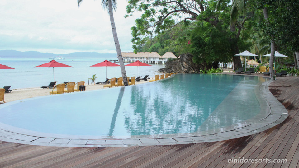 5 Star Exclusive Water Cottage on Apulit Island Resort, El Nido Cottage 1001