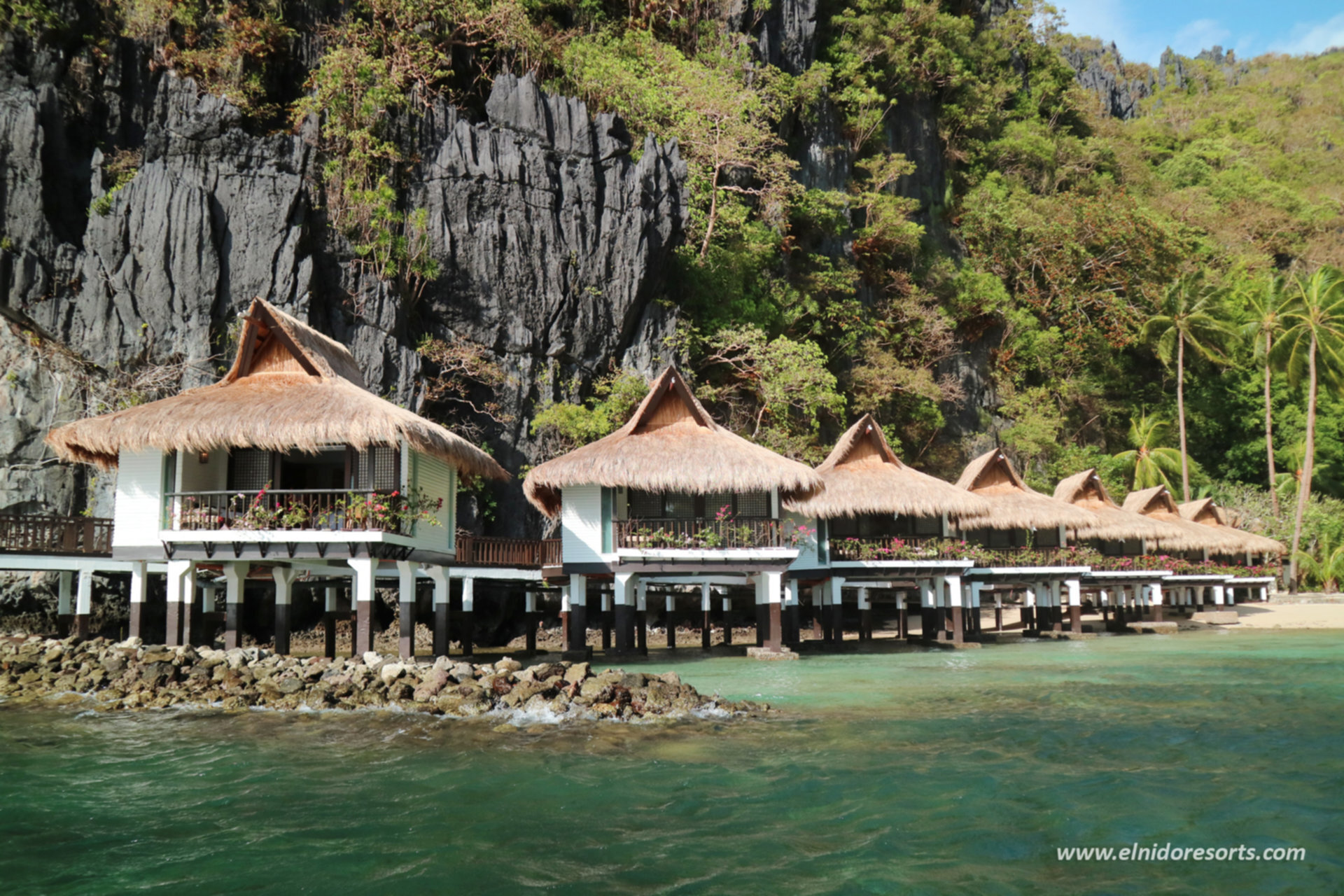 5 Star Exclusive Beachside Cottage on Miniloc Island Resort, El Nido 1004