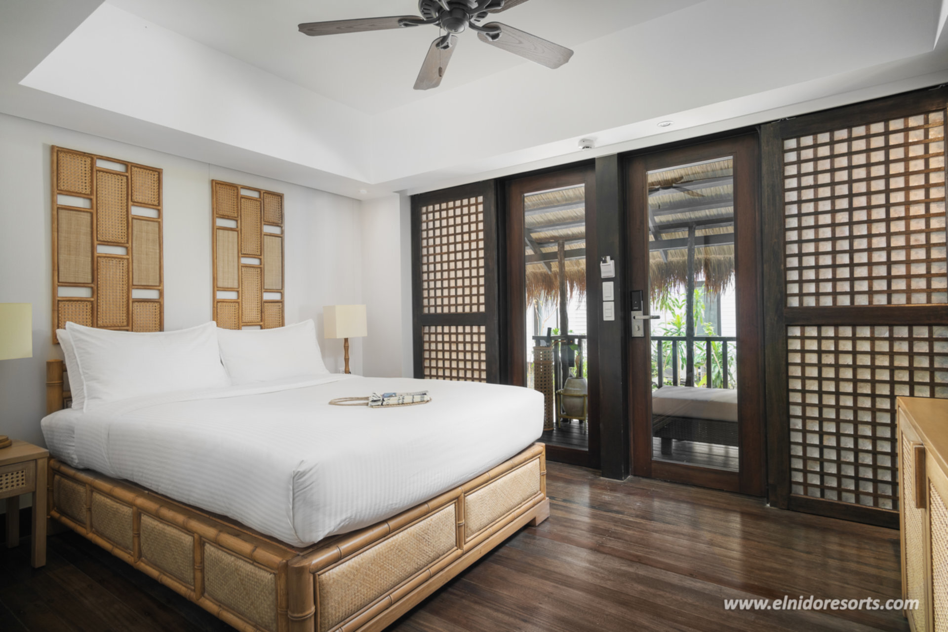 5 Star Exclusive Beachside Cottage on Miniloc Island Resort, El Nido 1004
