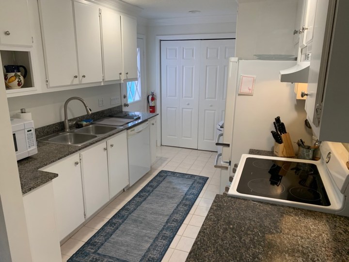 Picture Renting This Beautiful 4 Bedroom Cottage in West Palm Beach, West Palm Beach Cottage 1856
