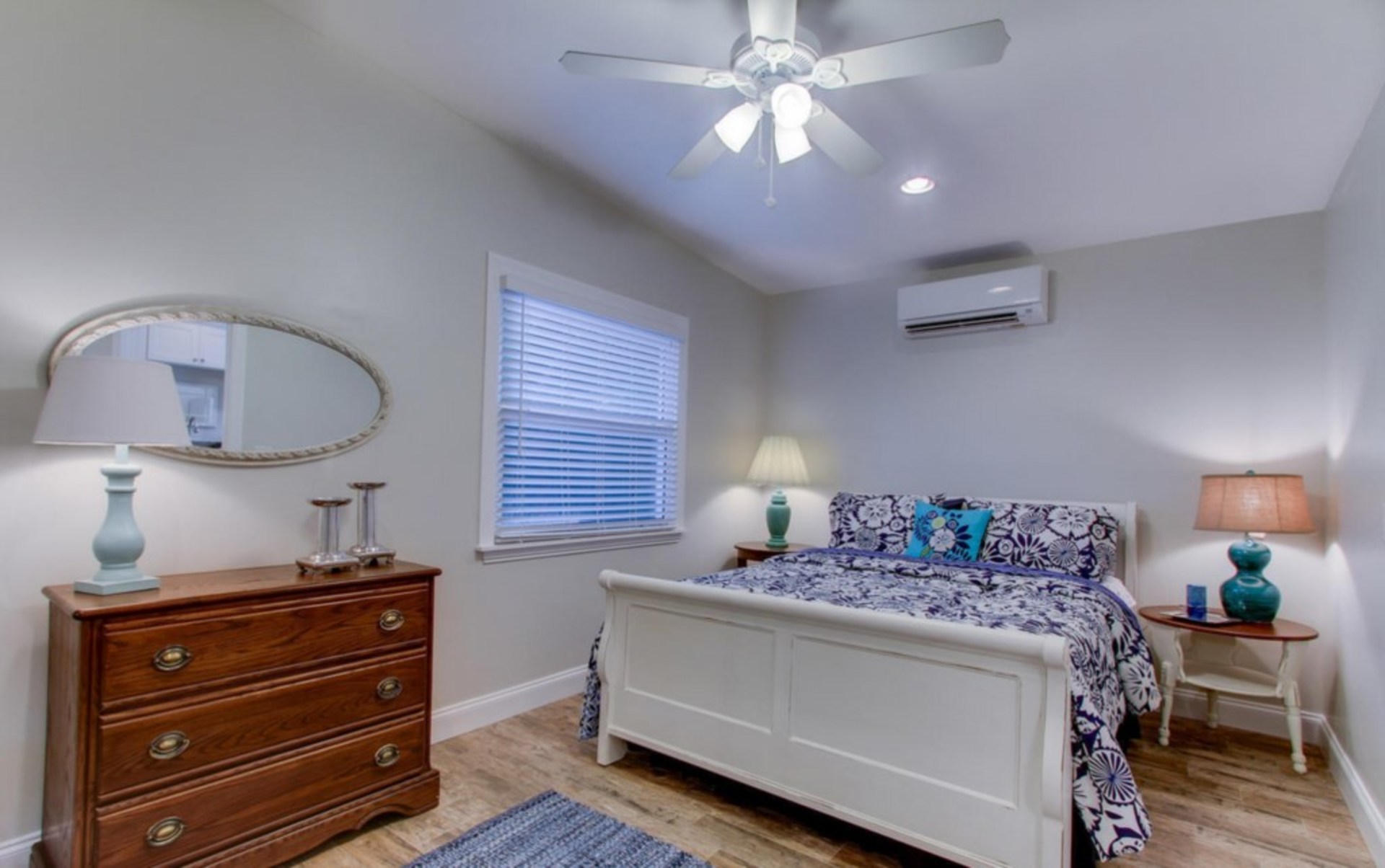 Picture Renting This Beautiful 4 Bedroom Cottage in West Palm Beach, West Palm Beach Cottage 1856