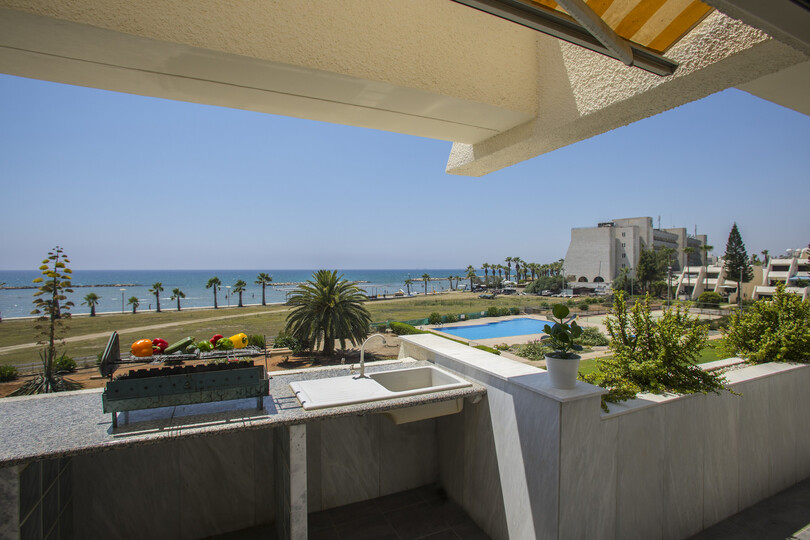Imagine You and Your Family Renting this Perfect Holiday Apartment minutes from the beach, Larnaca Apartment 1383