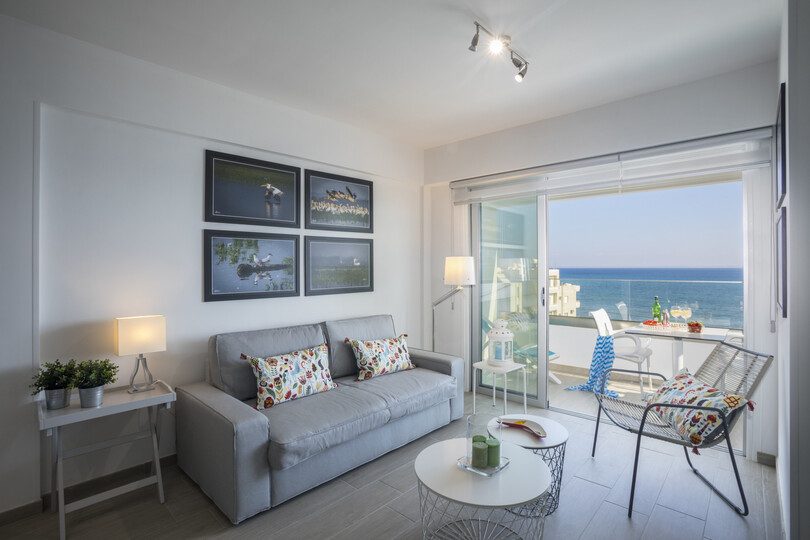 You Will Love This Luxury Apartment on the beach, Larnaca Apartment 1386