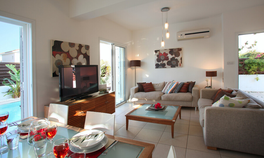 Imagine You and Your Family Renting this Luxury Villa in Protaras, Protaras Villa 1428