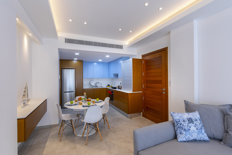 Imagine You and Your Family Renting this Perfect Beachfront Apartment, Larnaca Apartment 1388