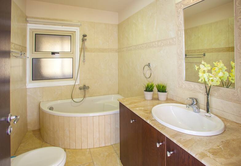 Imagine You and Your Family Renting this Perfect Holiday Apartment minutes from the beach, Larnaca Apartment 1390