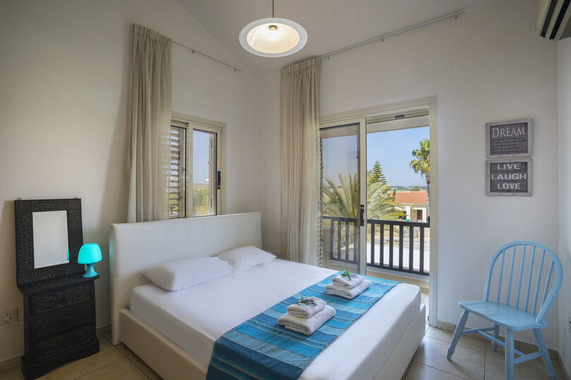 The Ultimate Guide to Renting Your Luxury 3 Bedroom Villa on the Beach, Larnaca Villa 1394