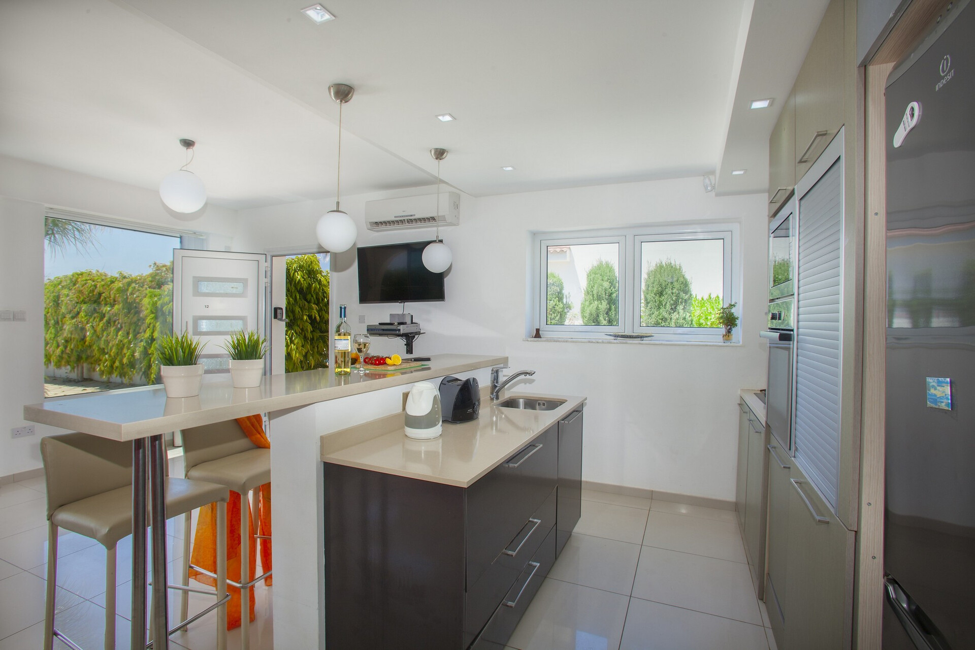 Luxury 3 Bedroom Villa on the Beach, Ayia Napa Villa 1369