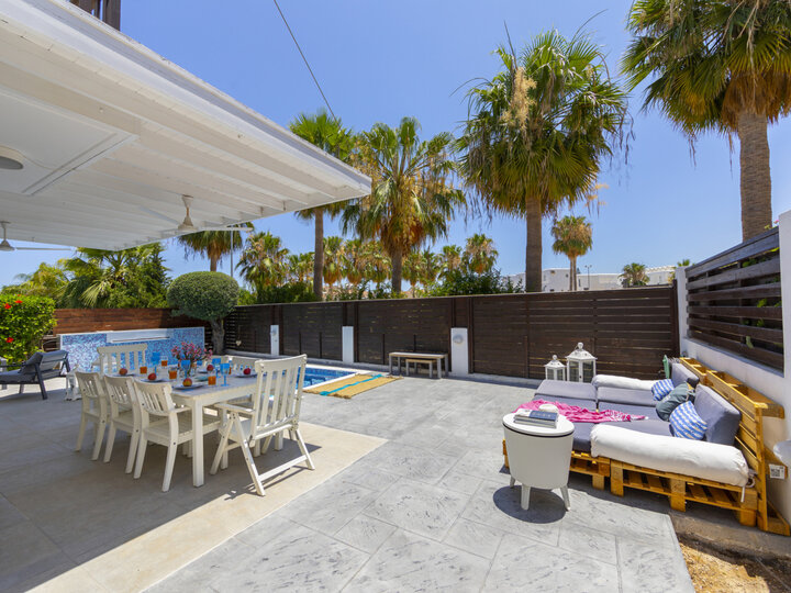 The Ultimate Guide to Renting Your Luxury 3 Bedroom Villa close to the Beach, Protaras Villa 1461