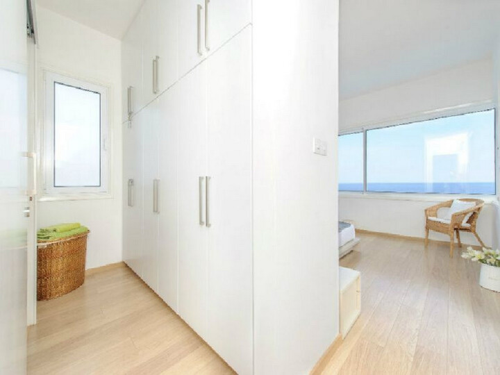 How to Rent Your Own Beachfront Villa, Protaras Villa 1462