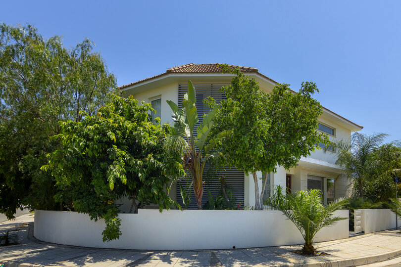 Picture Renting your 5 Star Villa with Beautiful Private Pool, Larnaca Villa 1397