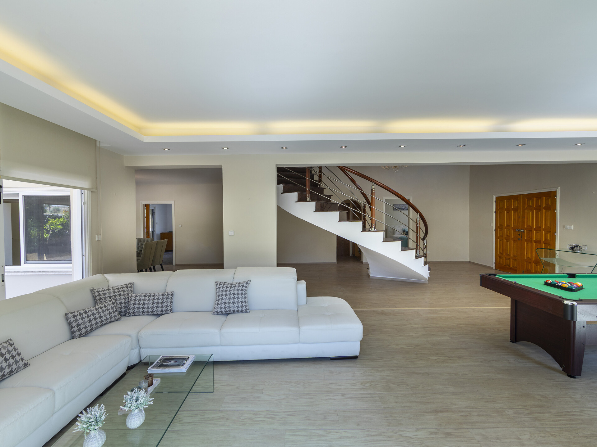You and Your Family will love this Beachfront Villa, Larnaca Villa 1400