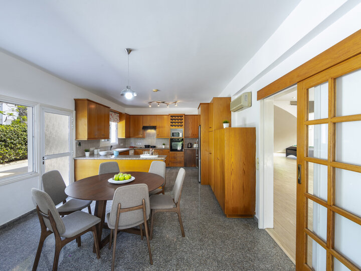 You and Your Family will love this Beachfront Villa, Larnaca Villa 1400