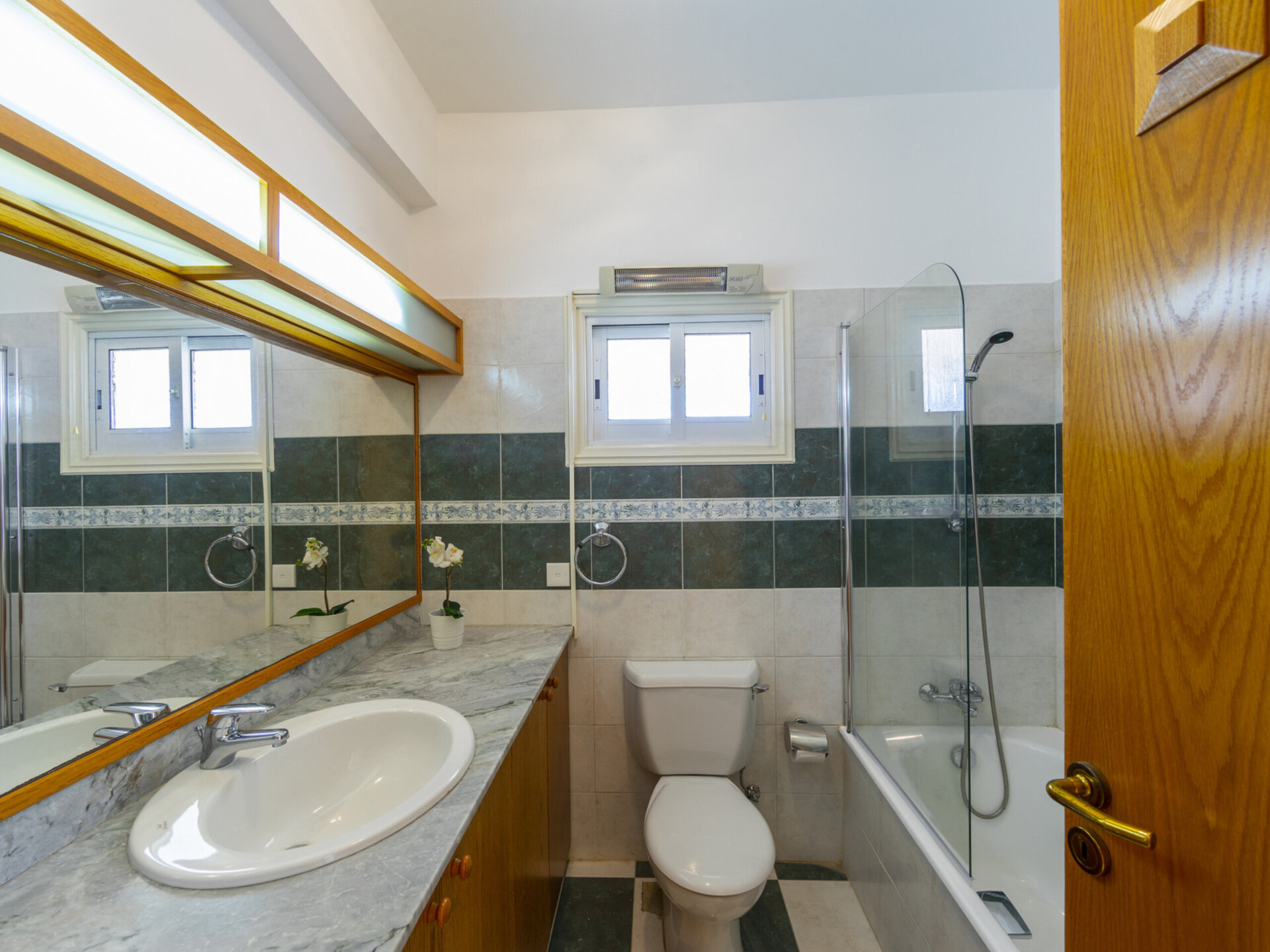 You and Your Family will love this Beachfront Villa, Larnaca Villa 1400