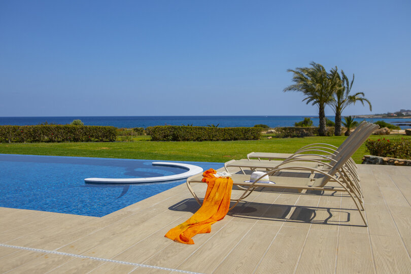 You and Your Family will love this Seafront Villa, Protaras Villa 1540