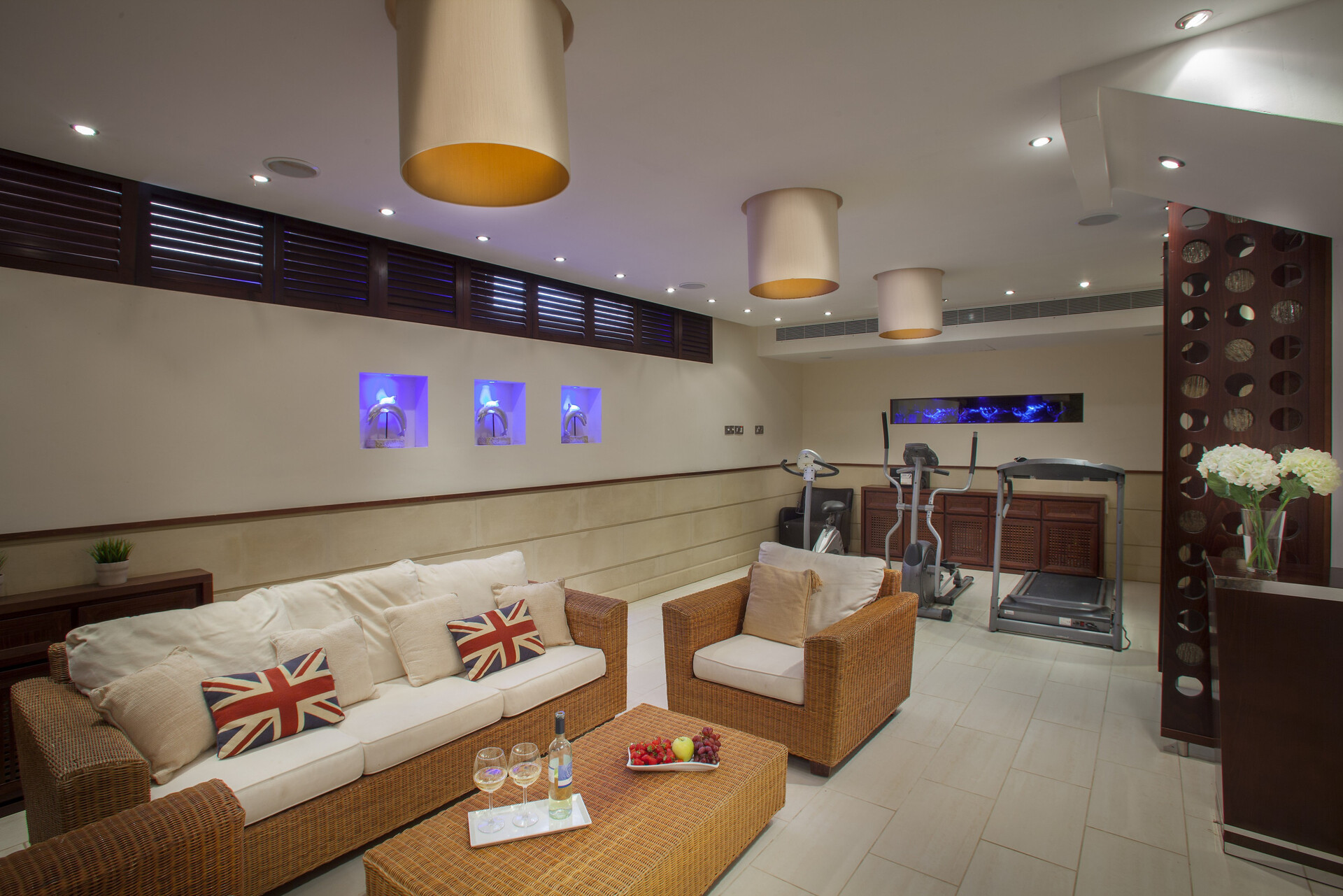 You and Your Family will love this Seafront Villa, Protaras Villa 1540