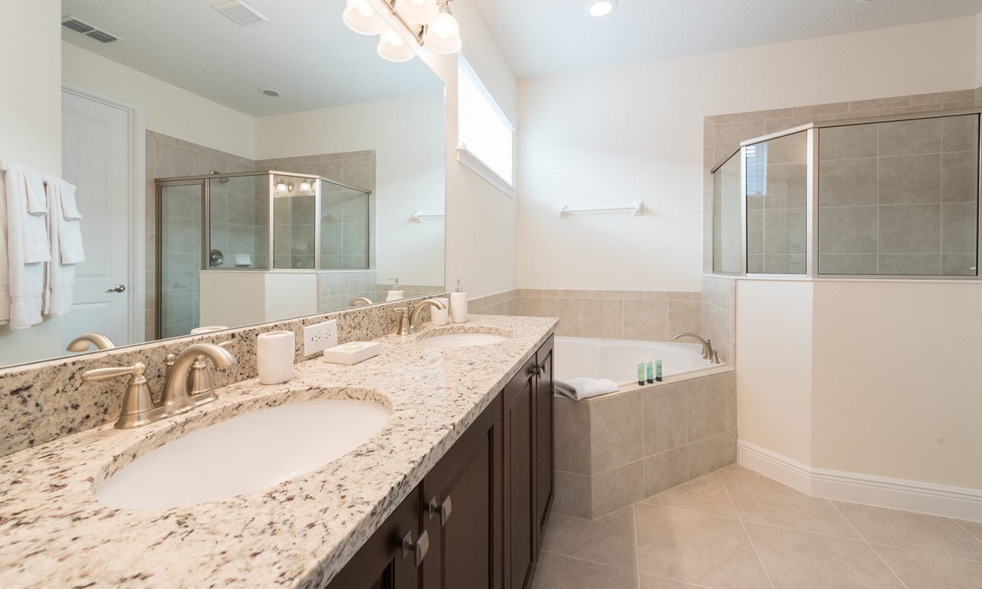 Luxury Contemporary Style Villa on Encore Resort at Reunion, Orlando Villa 4385