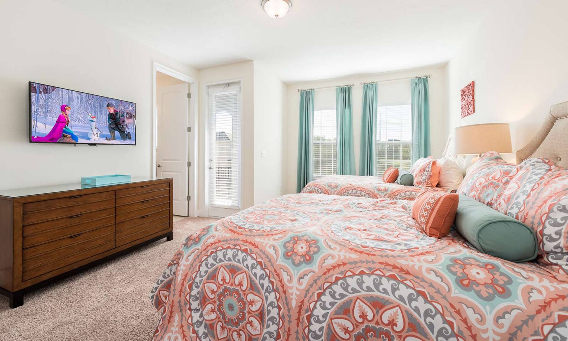 Luxury Contemporary Style Villa on Encore Resort at Reunion, Orlando Villa 4385