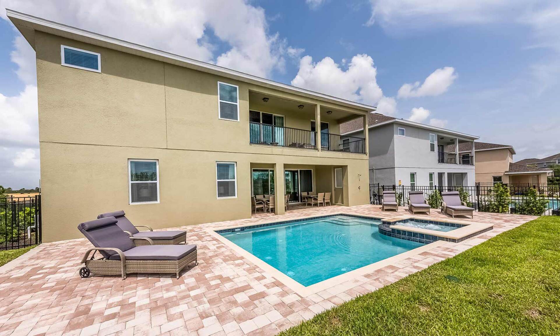 Luxury Villa on Encore Resort at Reunion with a Private Pool, Orlando Villa 4443