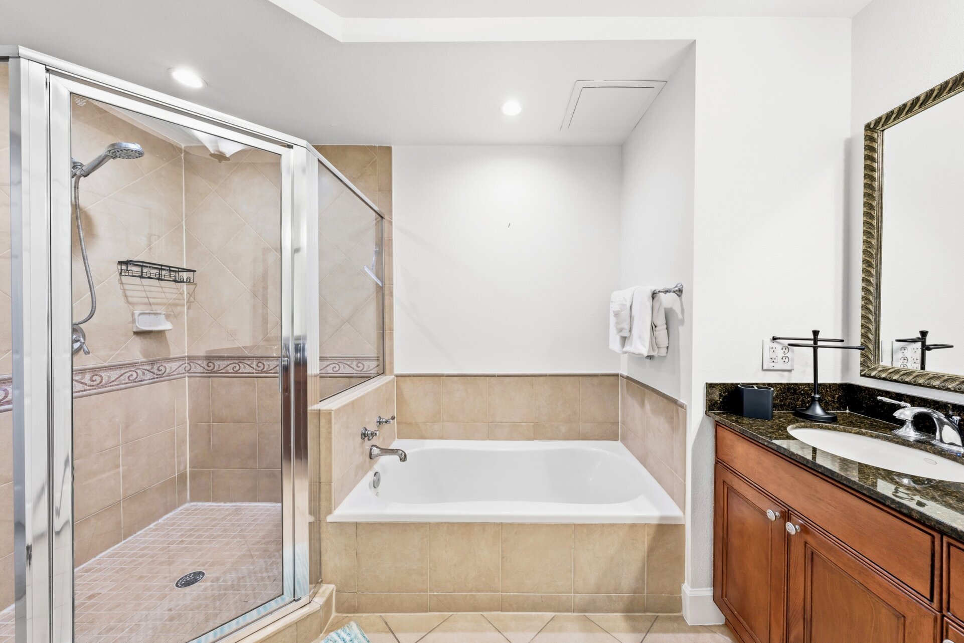 Perfect 3 Bedroom Condo on Reunion Resort and Spa,  Orlando Condo 5095