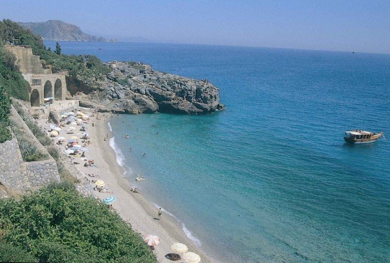 5 Star Villa Serenity – Dual Mountain & Sea Retreat