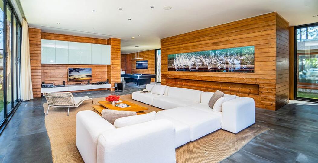 At Last You and Your Friends Can Rent a Luxury Villa with 24/7 Concierge, Chang Wat Phang-nga Villa 1049