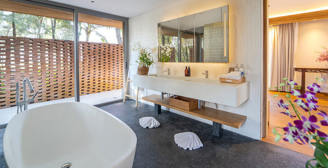 At Last You and Your Friends Can Rent a Luxury Villa with 24/7 Concierge, Chang Wat Phang-nga Villa 1051