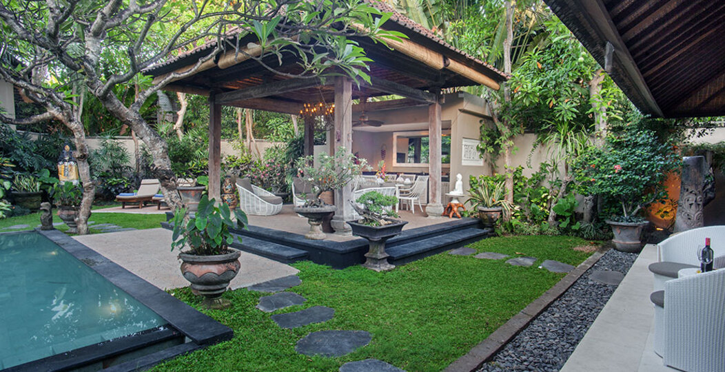Chic Retreat: 5 BR Villa in Bali,2253