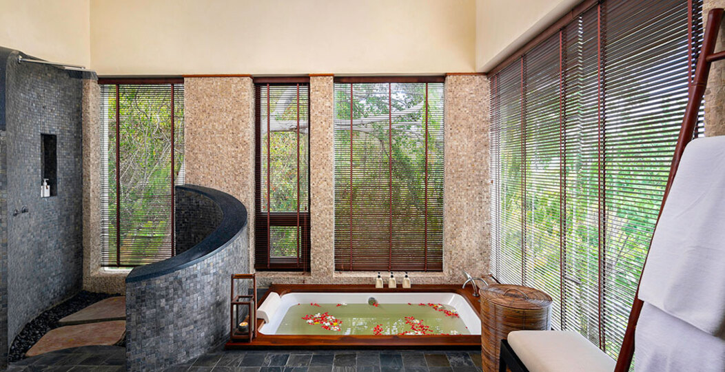 You and Your Family will Love this Luxury Villa, Fully Staffed and Private Chef, Koh Samui Villa 1007