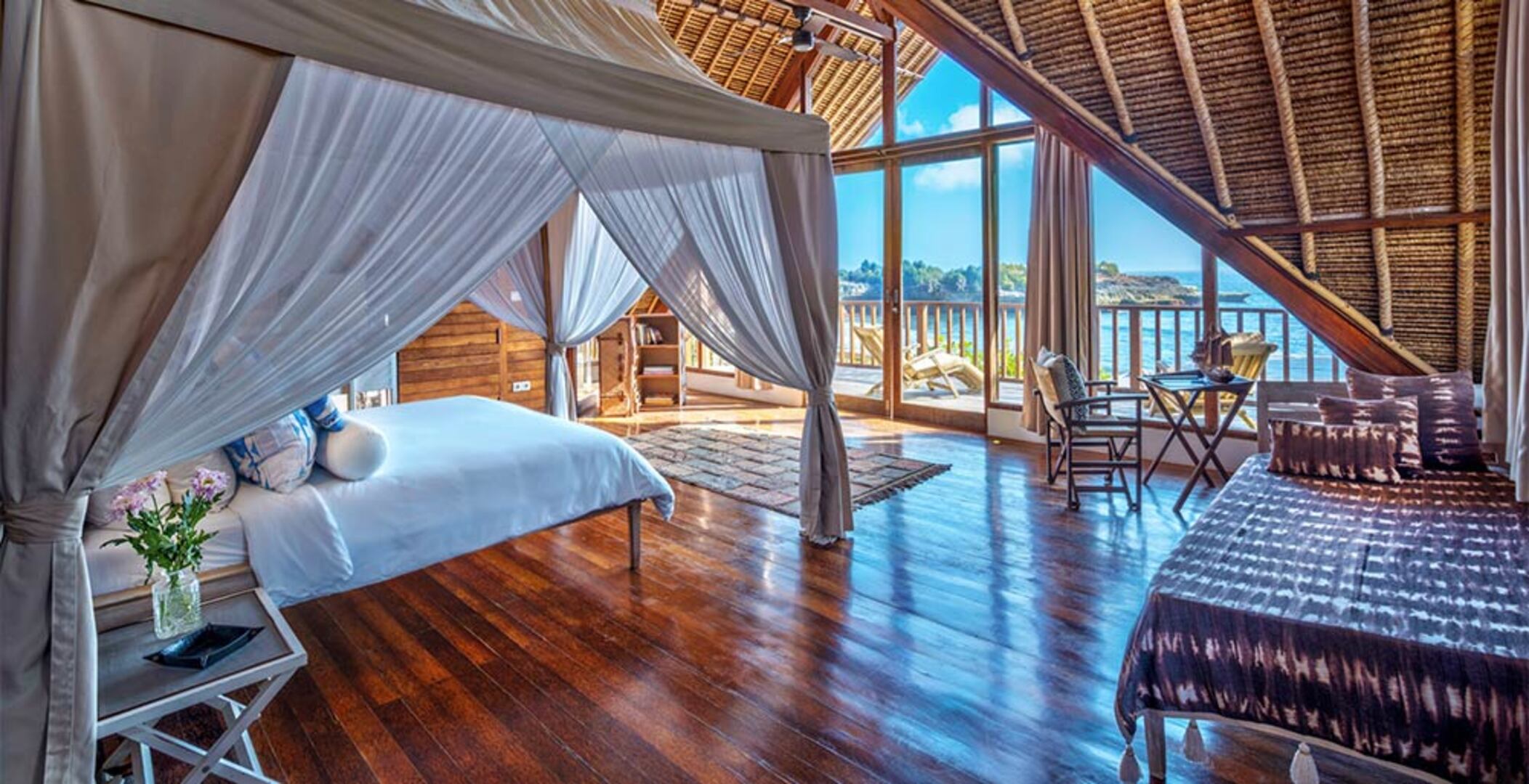 Your Family will love the Exclusive Balinese Service at Your Private Villa in Nusa Lembongan, Bali Villa 2127