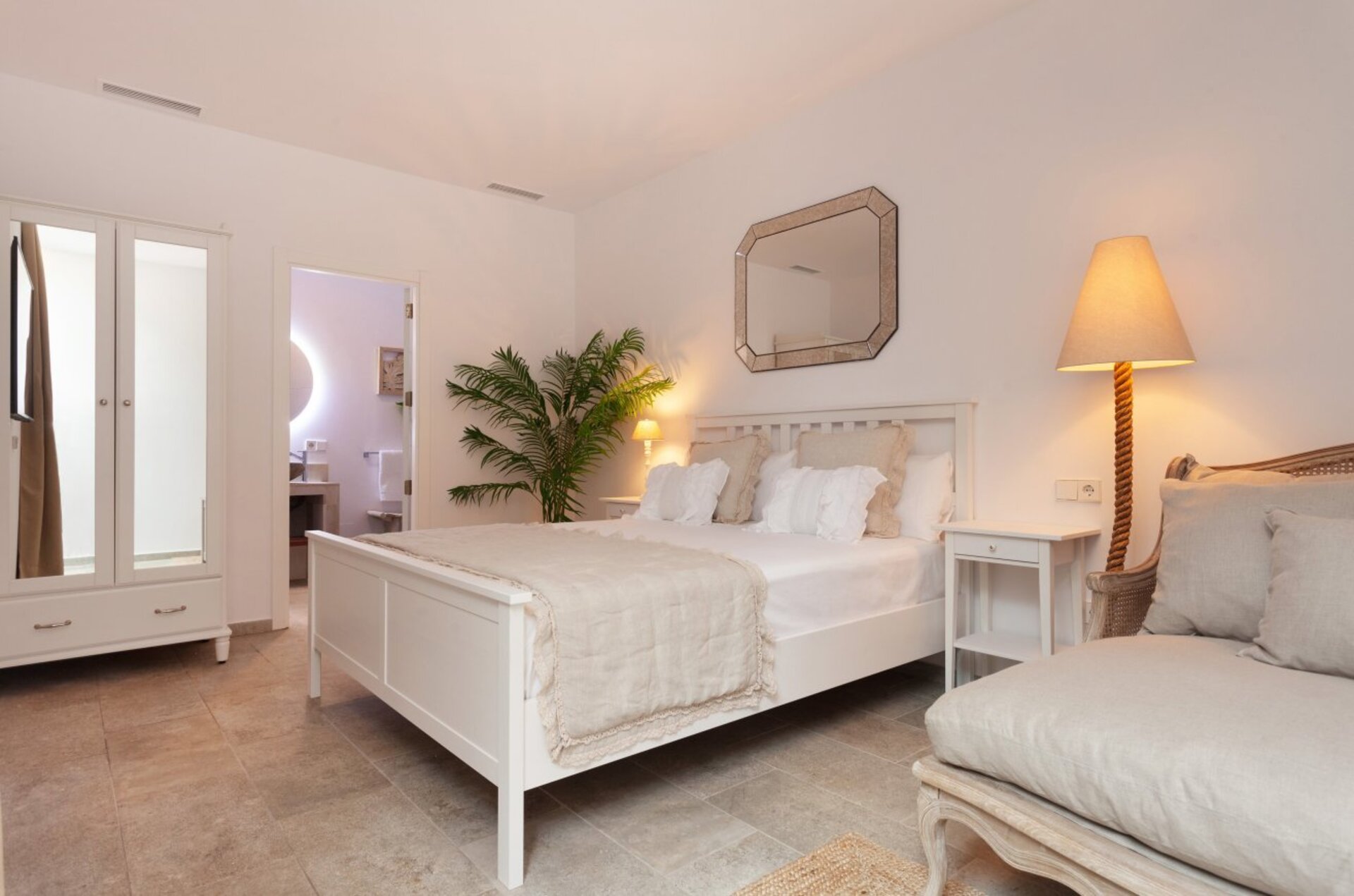 Exclusive Holiday Villa with Private Pool, Balearic Islands Villa 1481