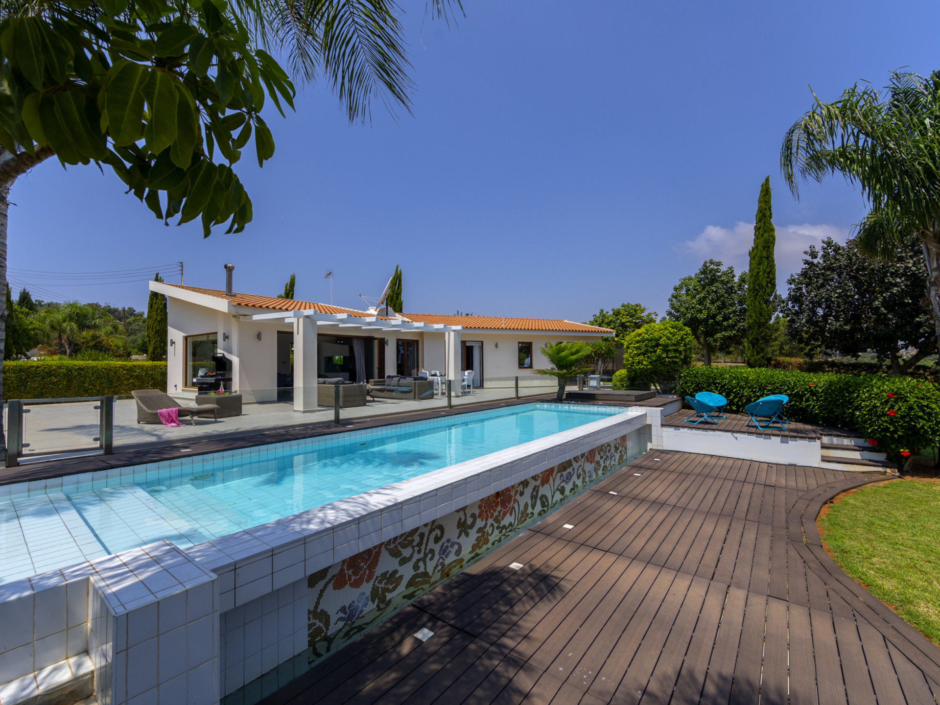 Luxury Awaits by the Sea – Protaras Villa 1569