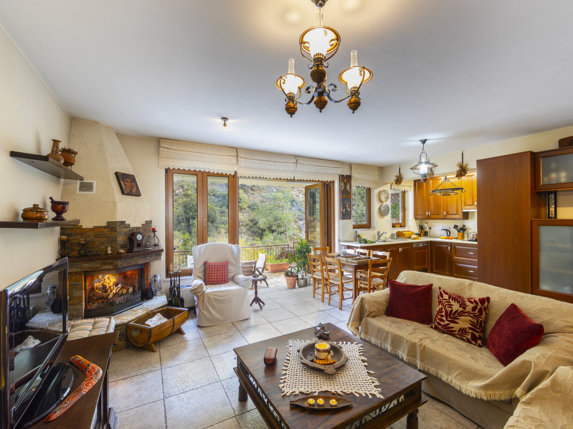 You and Your Family will love this Villa close to the beautiful town of Limassol, Limassol Villa 1003
