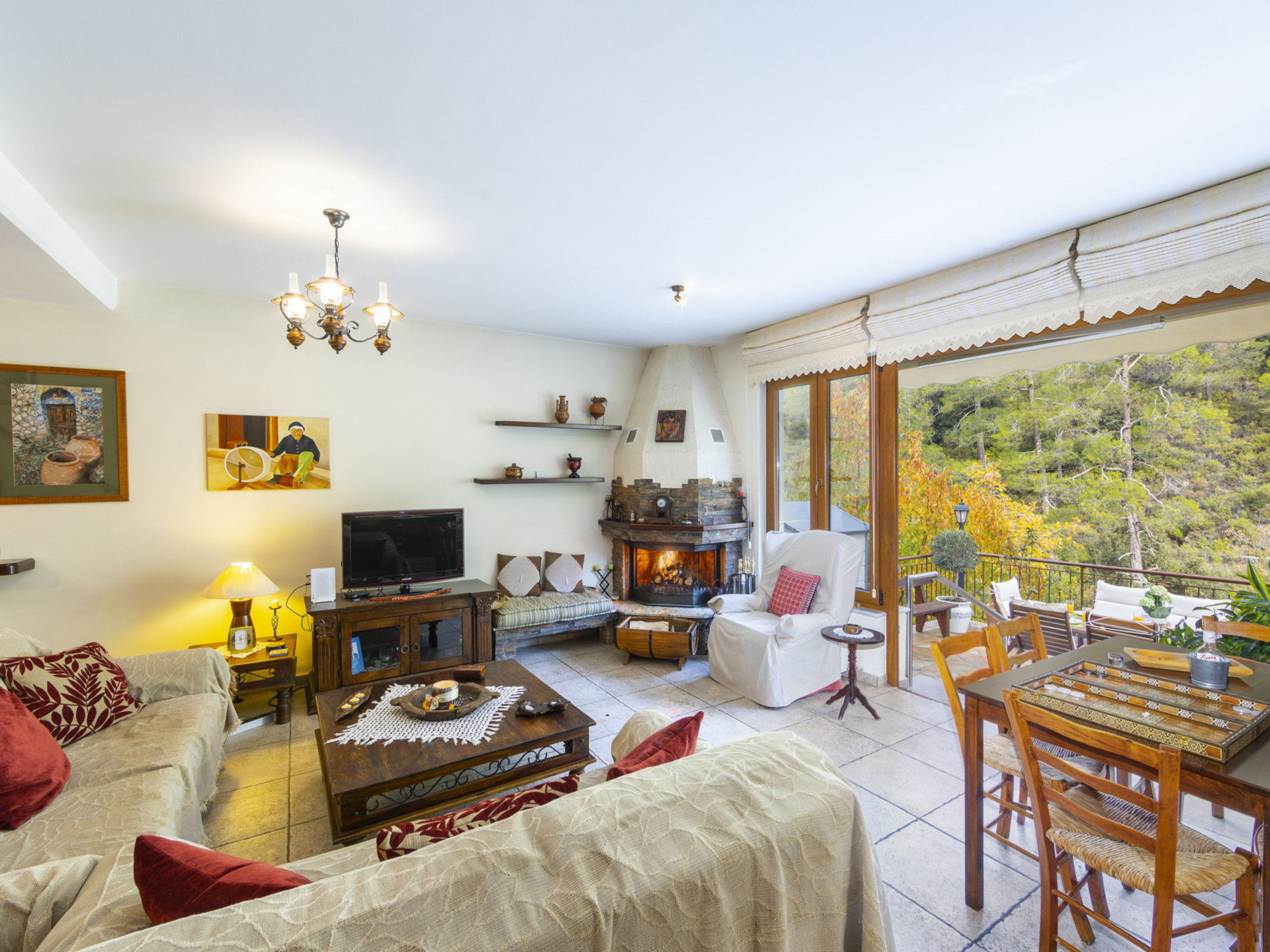 You and Your Family will love this Villa close to the beautiful town of Limassol, Limassol Villa 1003
