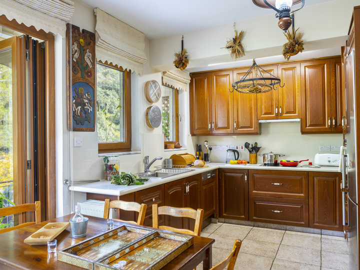 You and Your Family will love this Villa close to the beautiful town of Limassol, Limassol Villa 1003