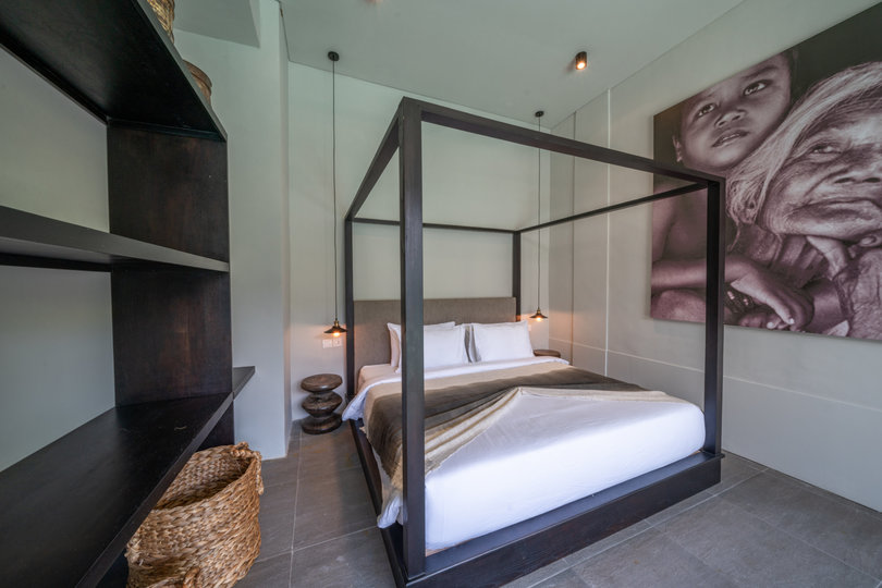 Luxury 4-Bedroom Holiday Rental Near Berawa Beach, Bali Villa 2094