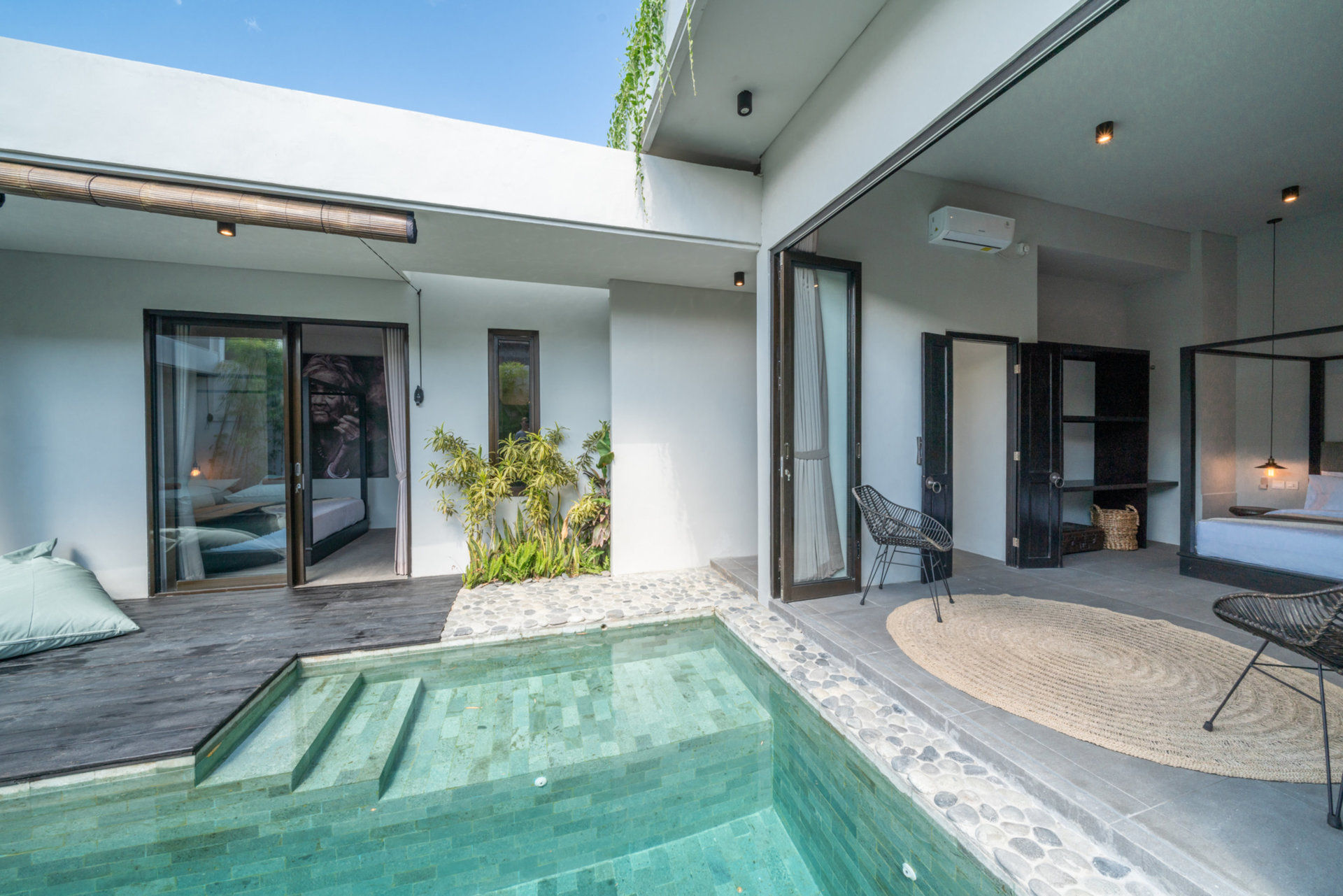 Luxury 4-Bedroom Holiday Rental Near Berawa Beach, Bali Villa 2094