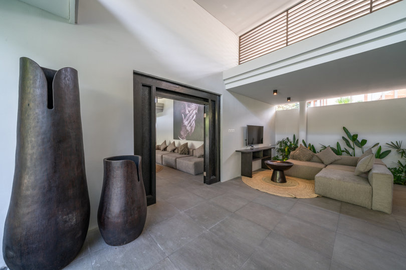 Luxury 4-Bedroom Holiday Rental Near Berawa Beach, Bali Villa 2094