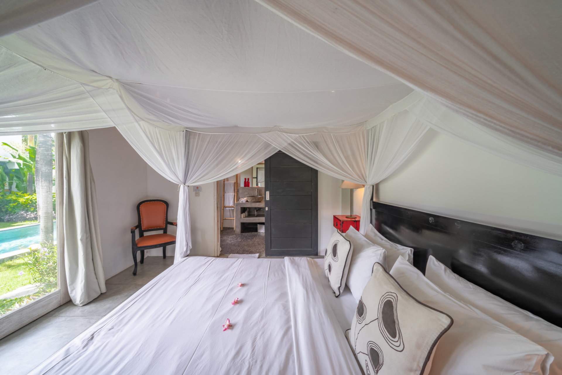 The Ultimate 5 Star Holiday Villa in Kabupaten Badung with Private Pool and Fully Staffed, Bali Villa 2099
