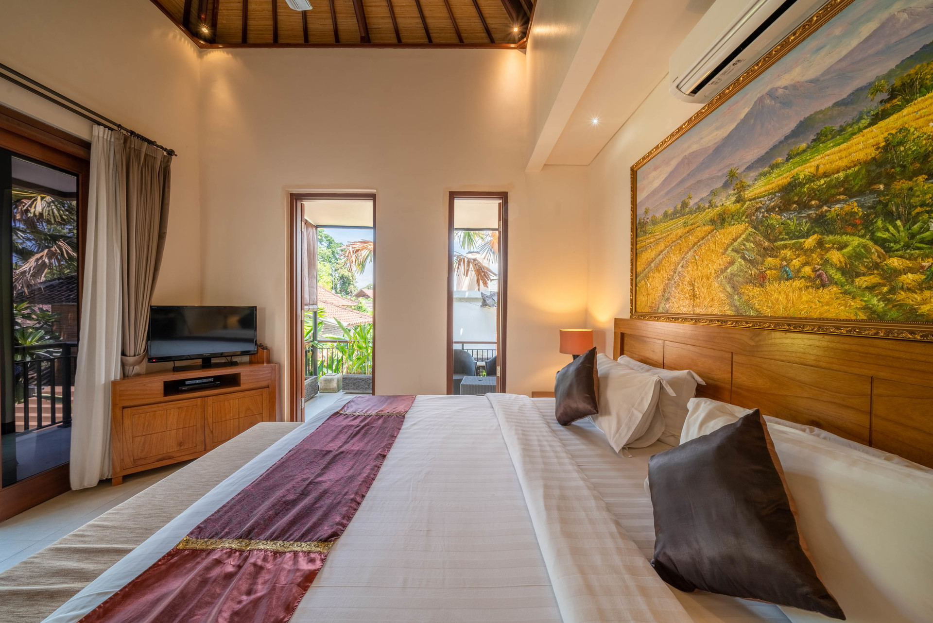Imagine Your Family Renting a Luxury 3 Bedroom Holiday Villa Close to Kabupaten Badung Double Six Beach, Bali Villa 2105