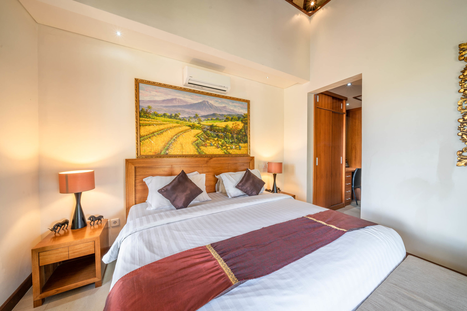 Imagine Your Family Renting a Luxury 3 Bedroom Holiday Villa Close to Kabupaten Badung Double Six Beach, Bali Villa 2105