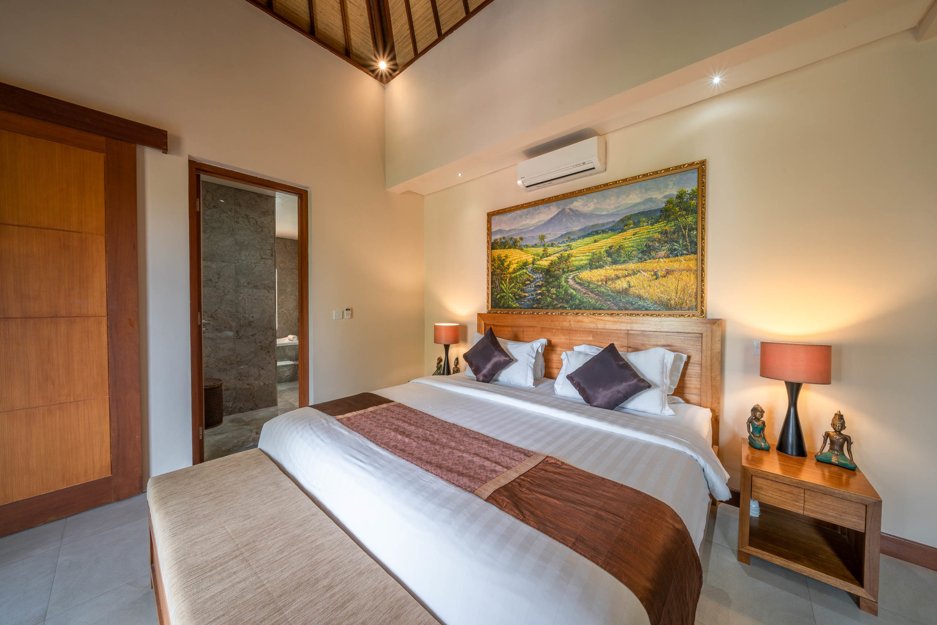 Imagine Your Family Renting a Luxury 3 Bedroom Holiday Villa Close to Kabupaten Badung Double Six Beach, Bali Villa 2105