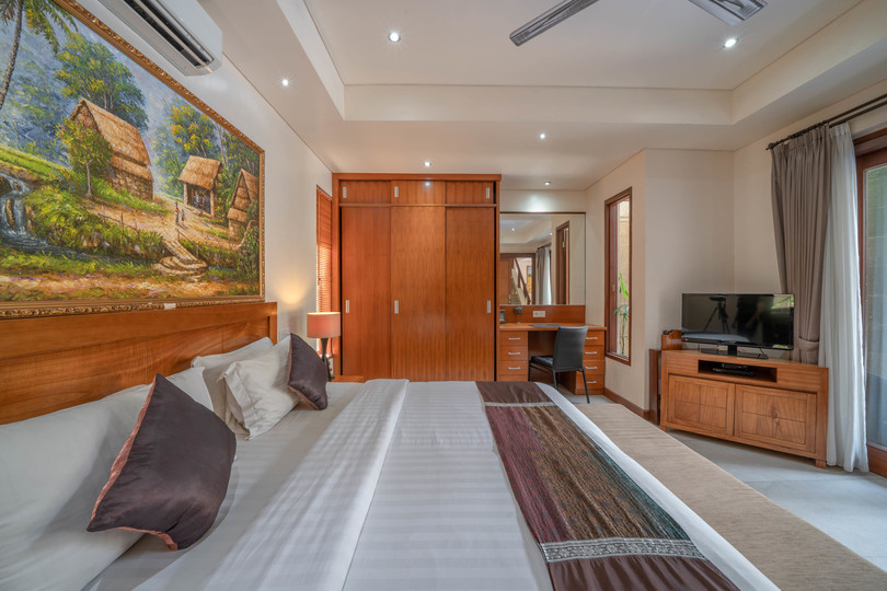 Imagine Your Family Renting a Luxury 3 Bedroom Holiday Villa Close to Kabupaten Badung Double Six Beach, Bali Villa 2105